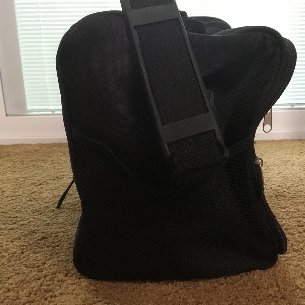 Cooler Bag America’s Most Wanted Soft Sided Picnic Set - Picture 3 of 16